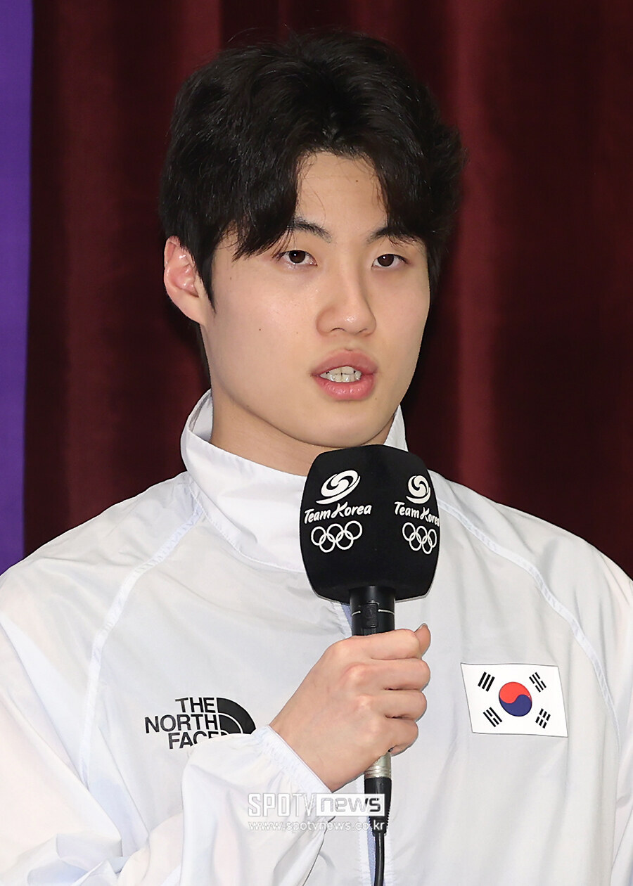 [포토S] 황선우, "이번에도 메달 많이 가져오겠습니다"