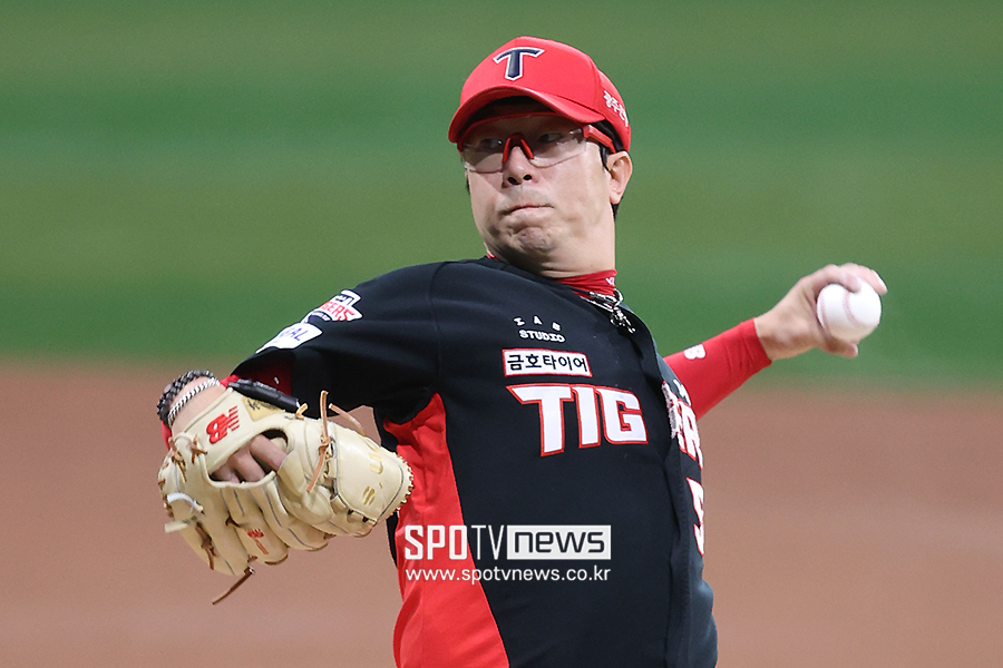 ▲ 양현종은 13시즌 연속 100이닝을 달성하는 한편 시즌 9승을 챙겼다. ⓒ곽혜미 기자