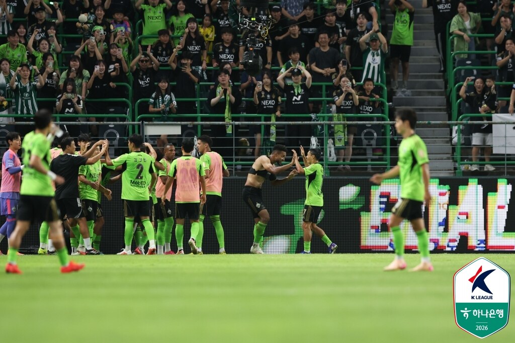 [현장 REVIEW] 이승우vs김현석 감독 정면 충돌! 전북, 모따 헤더 결승골로 울산에 1-0 승리...이번 시즌 울산전 전승 기록