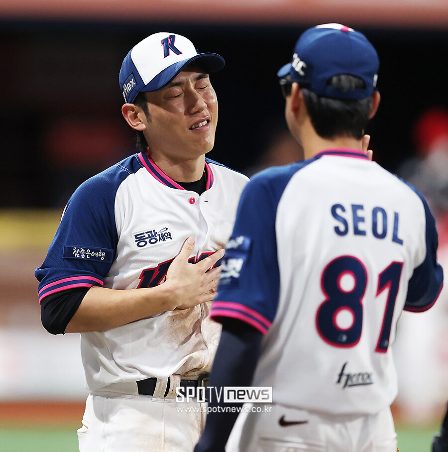 [포토S] 서건창, '9회 마음 졸였어요'