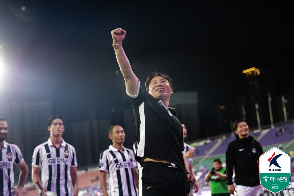 ▲ 22일 안양종합운동장에서 FC안양과 FC서울의 하나은행 K리그1 2026 24라운드가 열렸다. 시즌 세 번째 펼쳐진 연고지더비 끝에 서울이 7골을 터뜨리면서 승리를 만끽했다. ⓒ 한국프로축구연맹