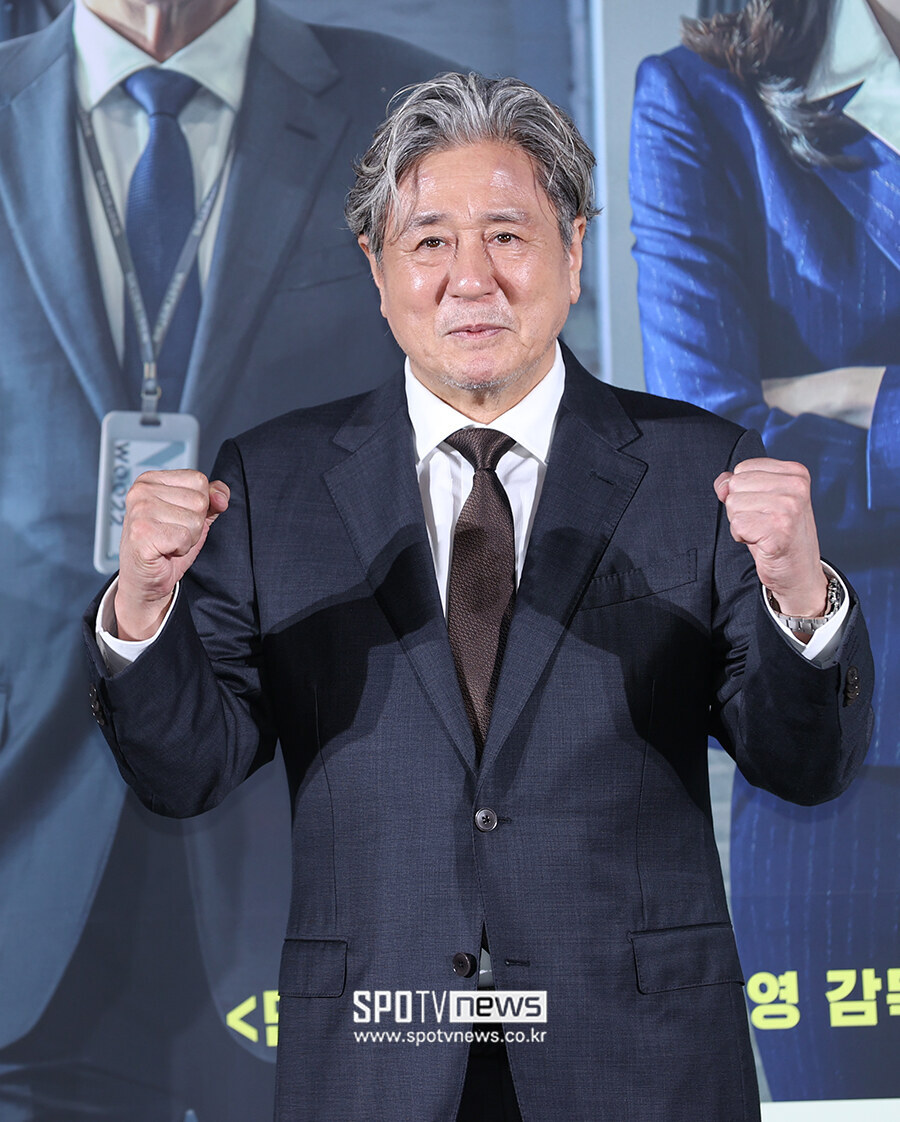 [포토S] 최민식, '실버 인턴'