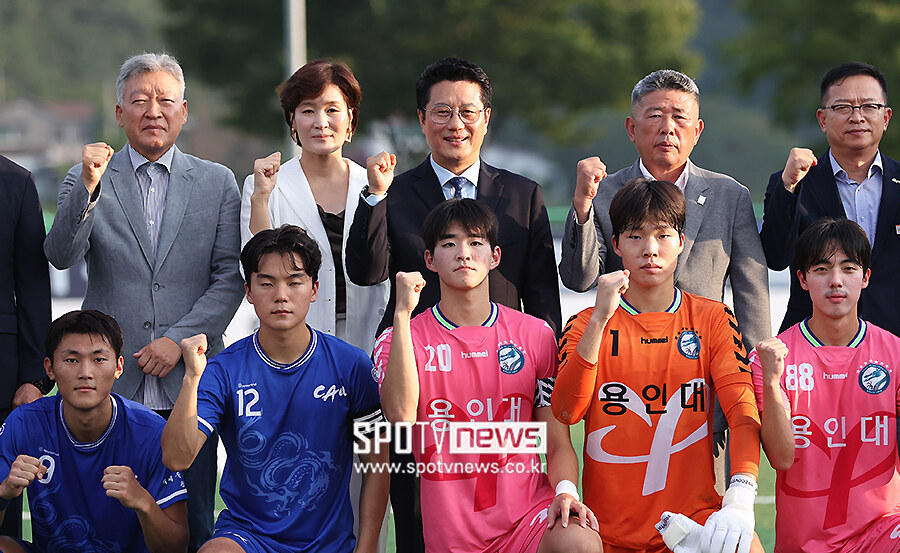 [포토S] 파이팅 외치는 한국대학축구연맹 박한동 회장