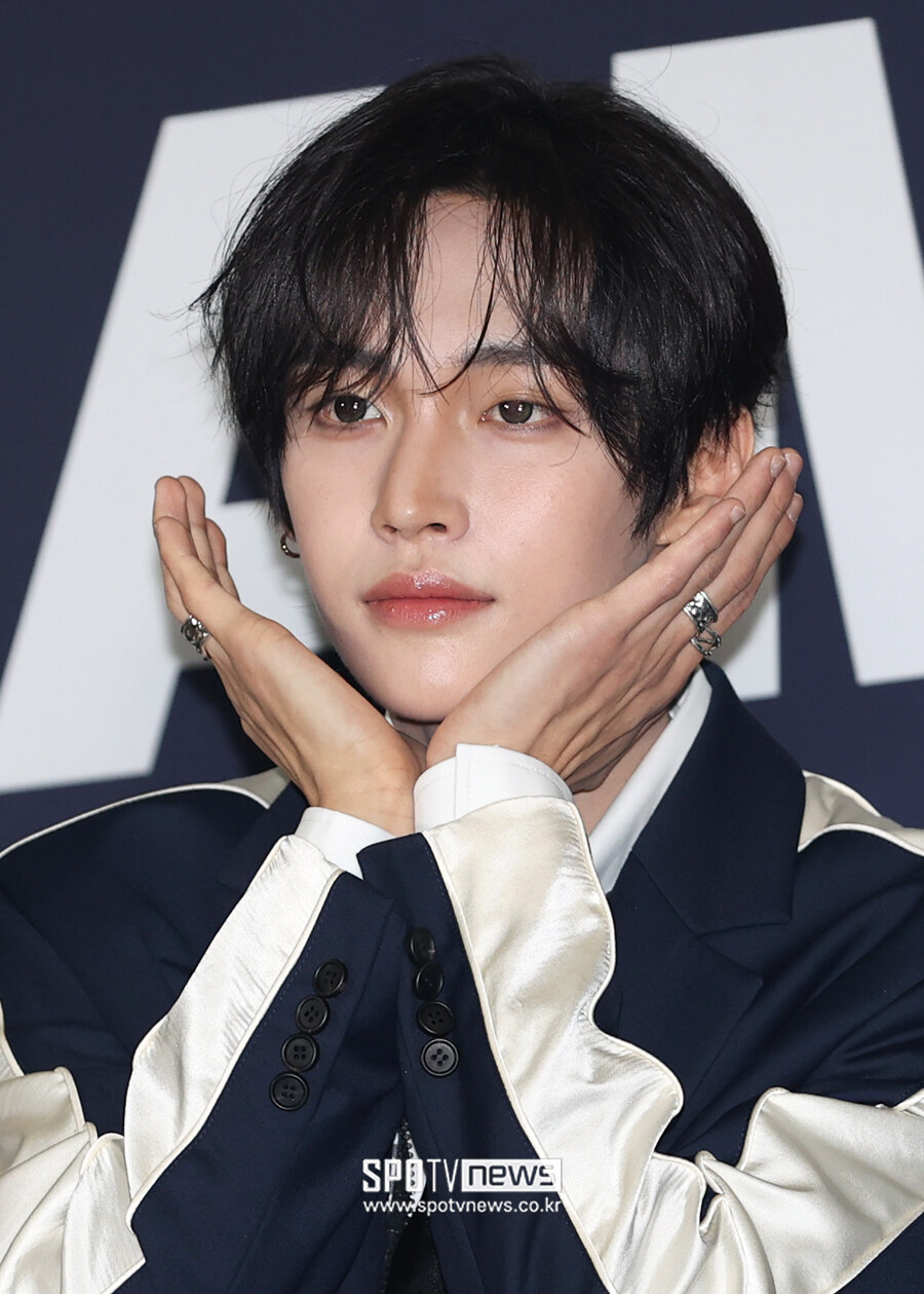 [포토S] 라이즈 원빈 꽃