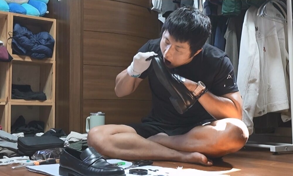 '60억 건물주'인데…기안84, 늘어진 셔츠-7년 신은 구두 '직접 수선'