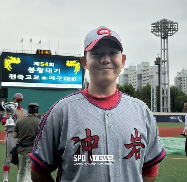 결승전에 에이스가 못 나온다고? 충암은 달랐다, 2관왕 책임진 결승전 전문가가 있으니까