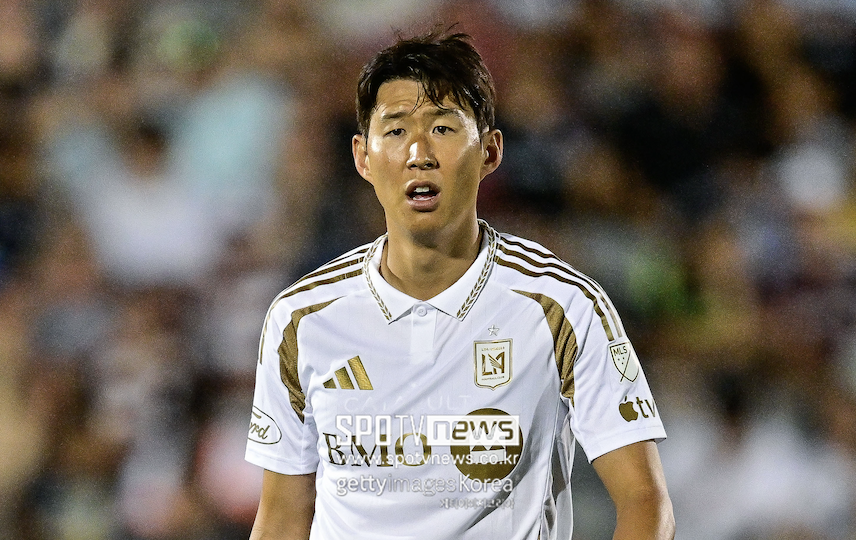 손흥민 ‘이걸 왜 못 받아먹어’ 동료에게 분노 폭발, 킬패스 찔러줘도 답답한 움직임에 LAFC ‘무득점’ (전반종료)