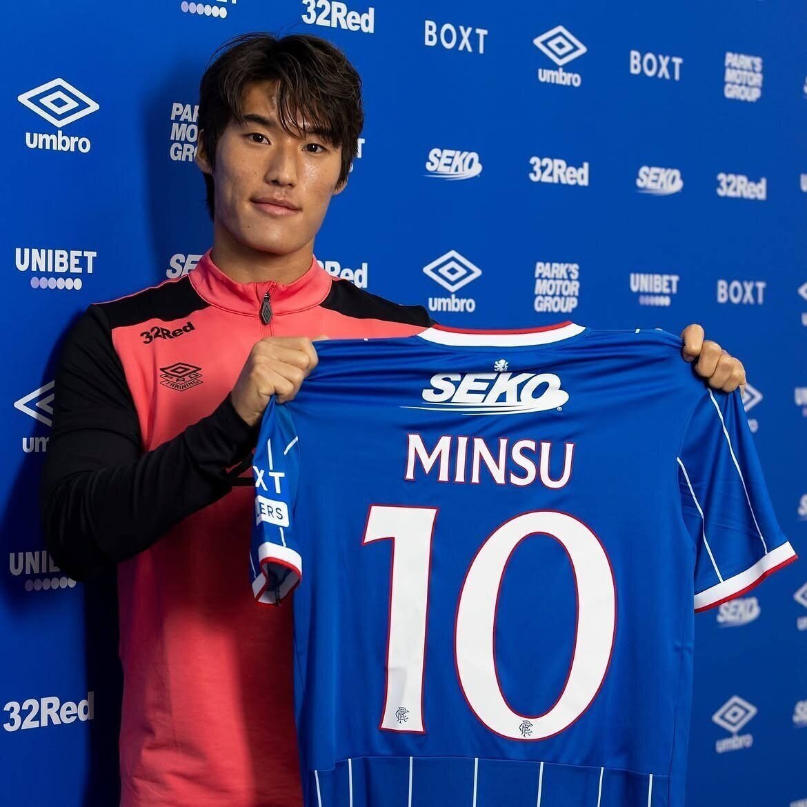 韓 축구 미친 미래 "가장 창의적"…레인저스 오피셜 3일 만에 '10번' 선발 데뷔전 → "공격 대부분 김민수가 중심이었다"