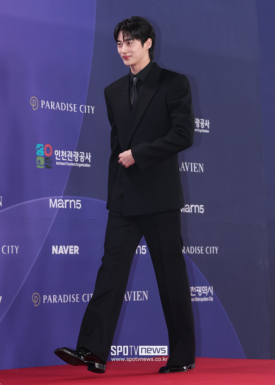 [포토S] 변우석, '스크롤 압박 비율'