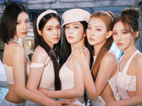 레드벨벳 "애틋하고 다정한 마음으로 준비한 앨범…우리만의 성숙함 담았다(일문일답)”