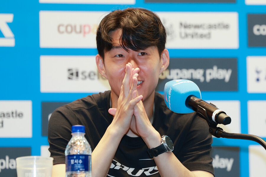 "손흥민, 1년 전 오늘이었다" 英 다시 소환…벌써 1년 "현대의 미스터 토트넘과 작별" 회상