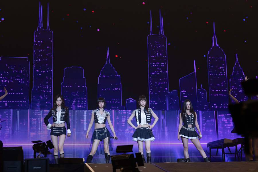 메이딘, 첫 콘서트 성공적 마무리 "무대하는 행복 느끼게 해줘 감사"
