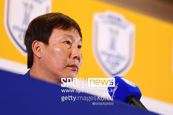 '김상식 매직' 또 나왔다...김상식의 베트남, '우승 후보' 인도네시아 3-0 완파→현대컵 조 1위 유지