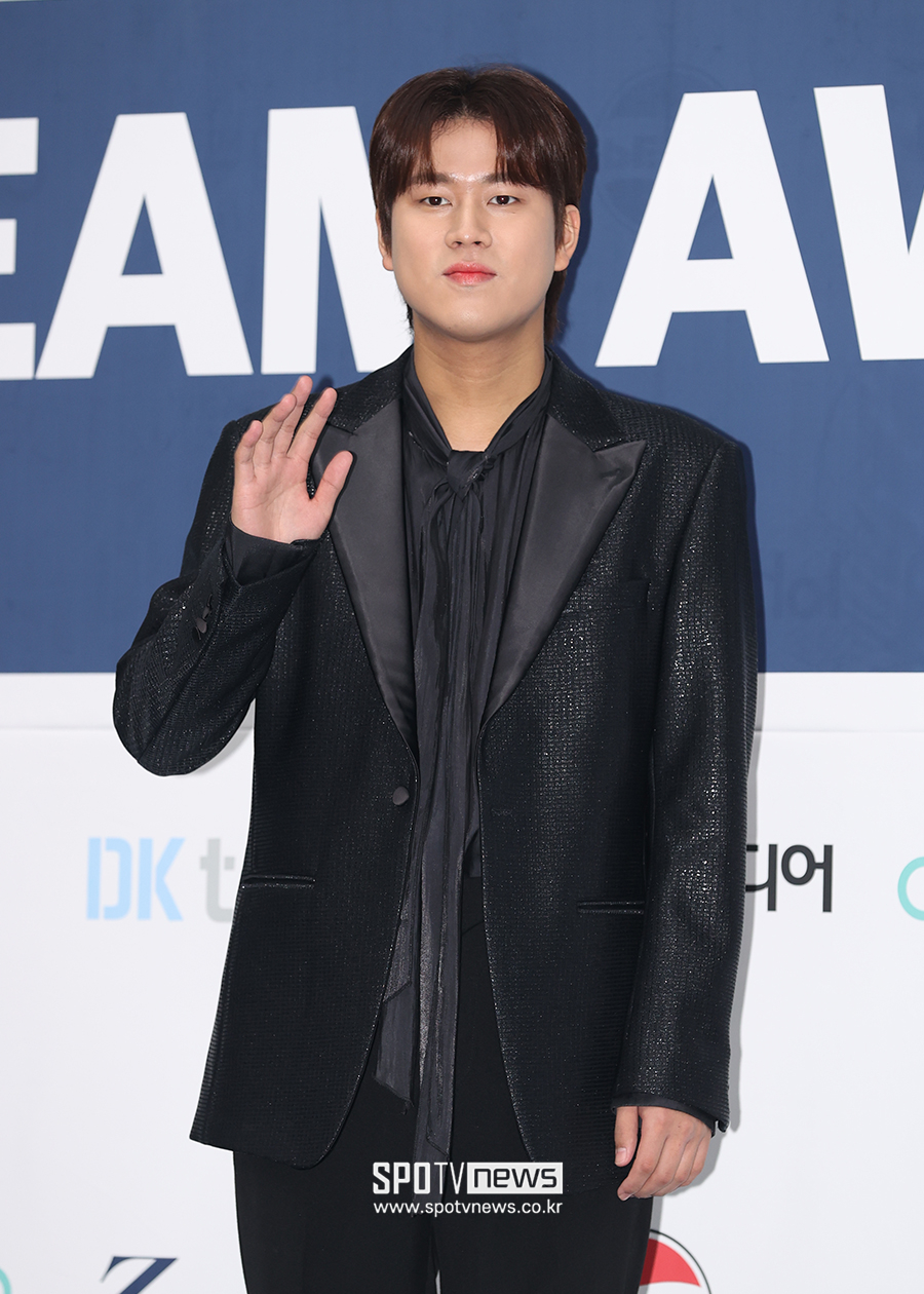 이무진, 페스티벌 출연 무산 "주최 측 사정…부득이하게 취소"