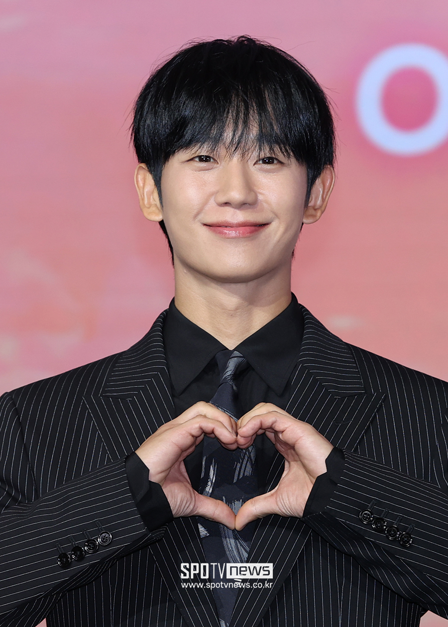 정해인 "'엿같은 사랑' 제목부터 파격적…로맨스·액션·스릴러 다 있다"