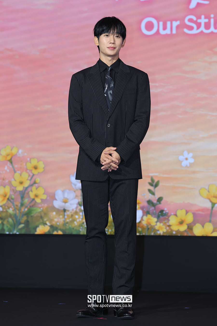 [포토S] 정해인, '스트라이프 슈트 입고'