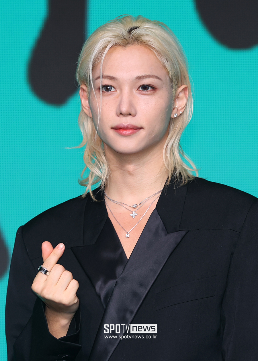 [포토S] 스트레이키즈 필릭스, '하트 받으세요'