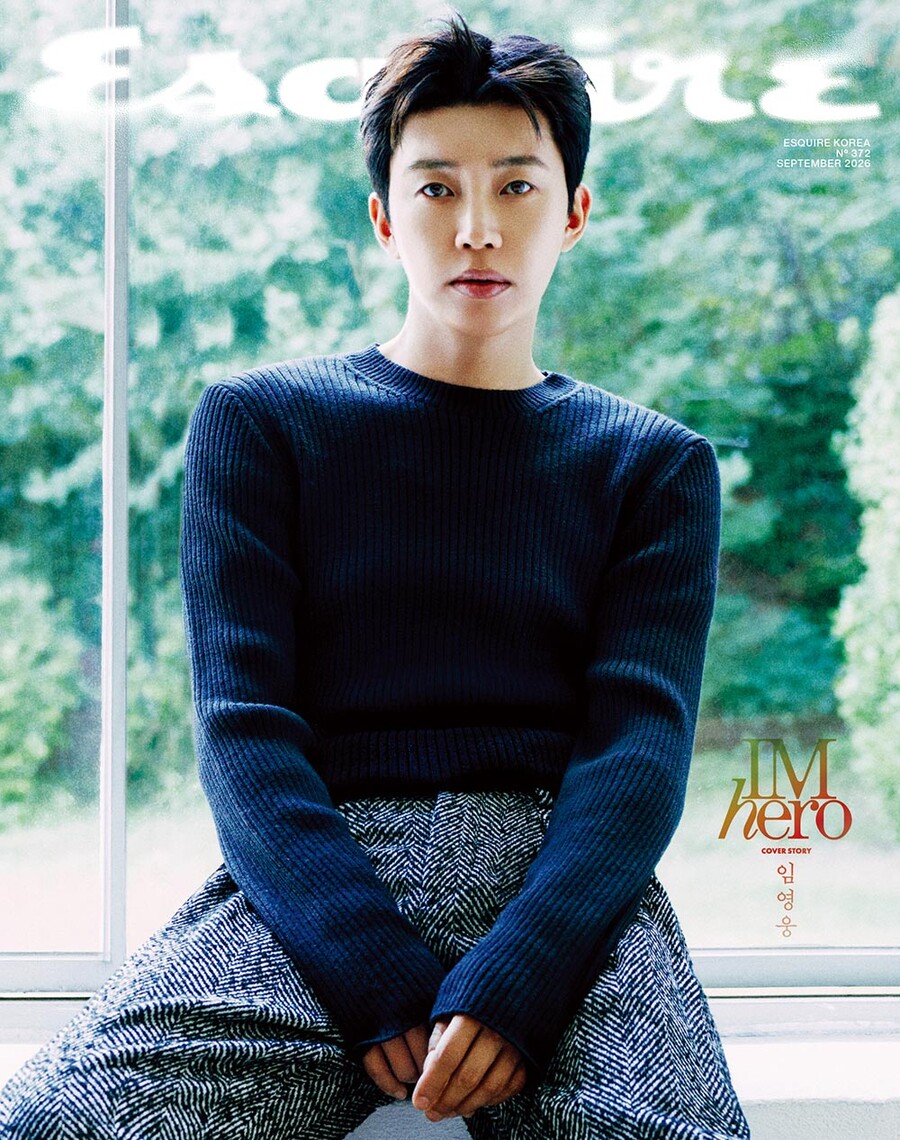 임영웅, 데뷔 10주년 화보 속 빛나는 비주얼 "영웅시대 향한 마음 담아"