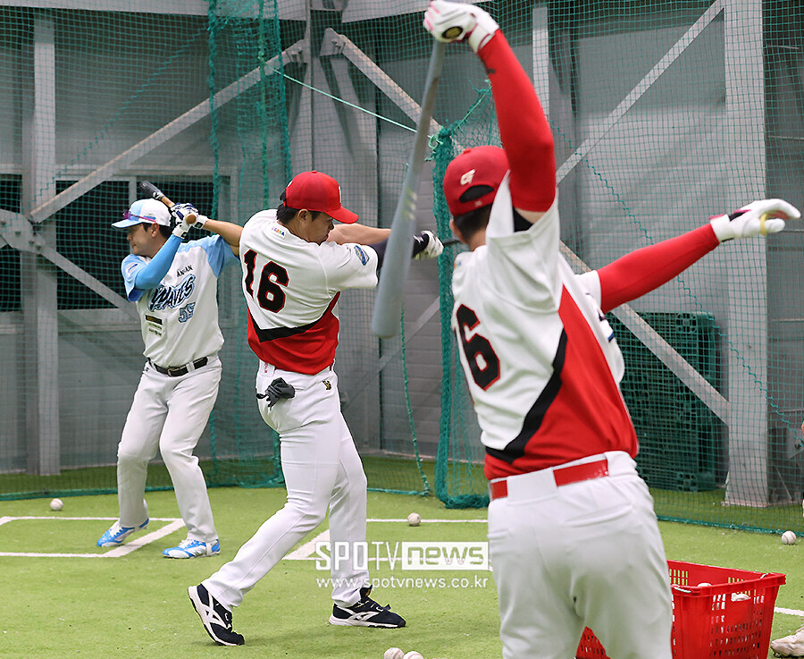 [포토S] 2027 KBO 트라이아웃 참가한 선수들