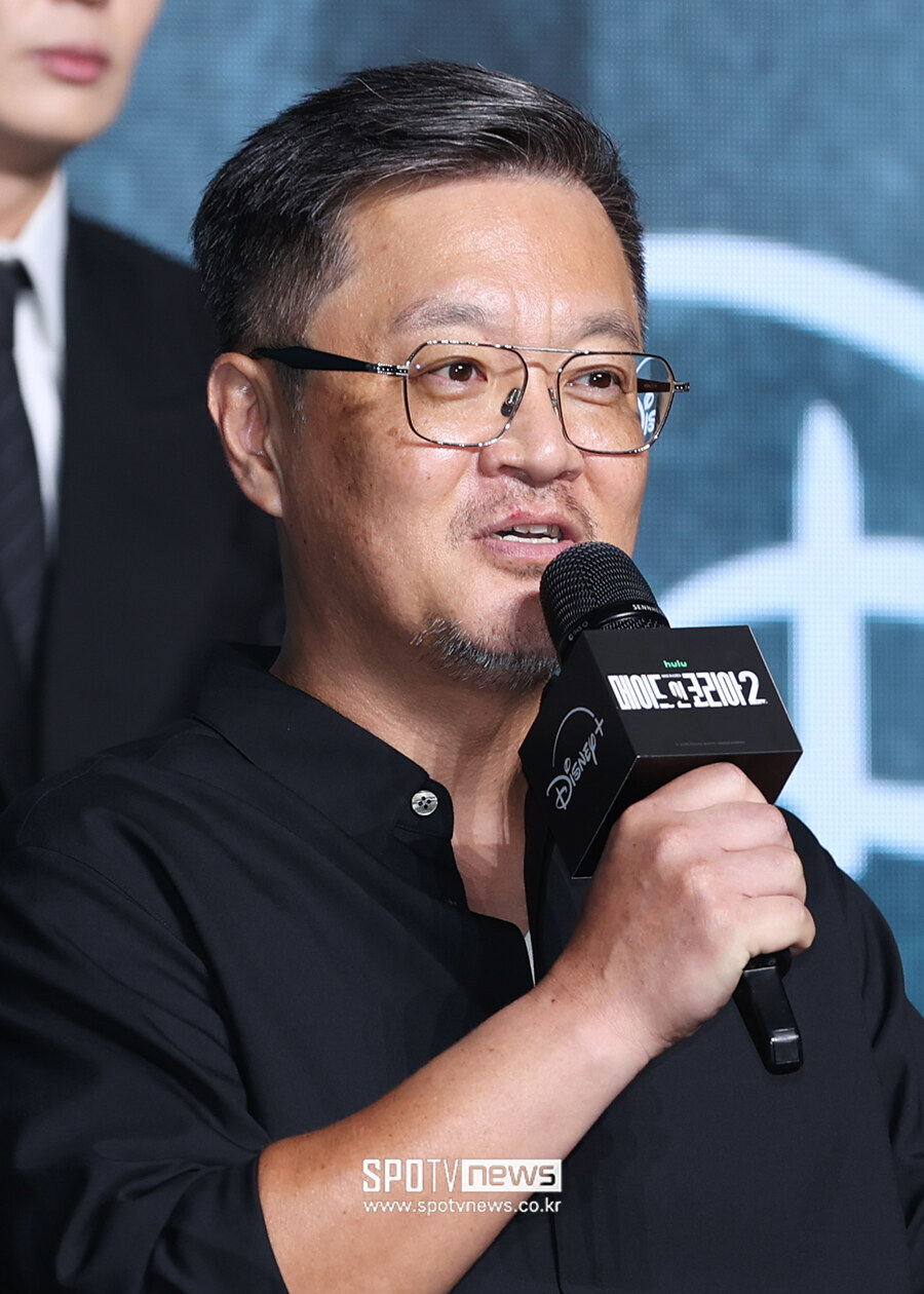 [포토S] 인사말 하는 우민호 감독