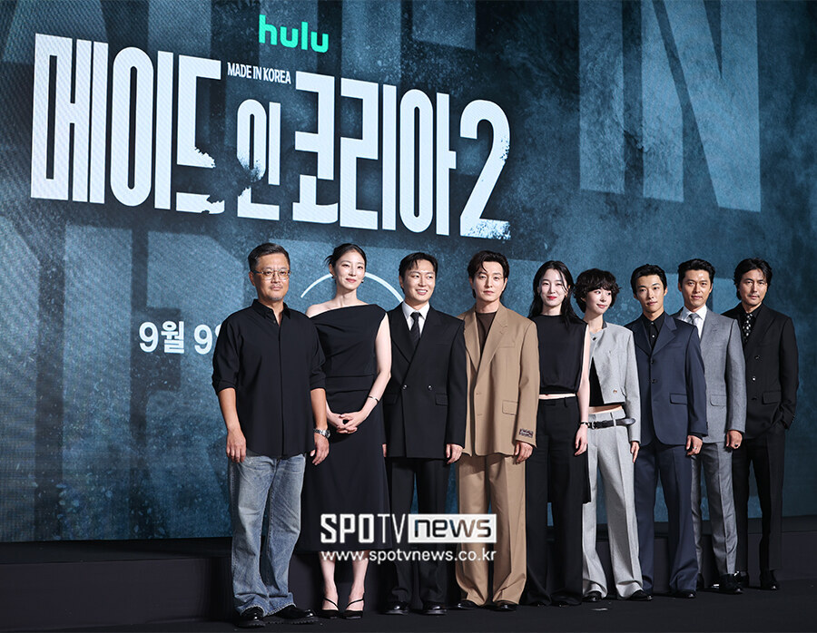 ▲ 우민호 감독, 차희, 노재원, 정성일, 원지안, 서은수, 우도환, 현빈, 정우성 ⓒ곽혜미 기자