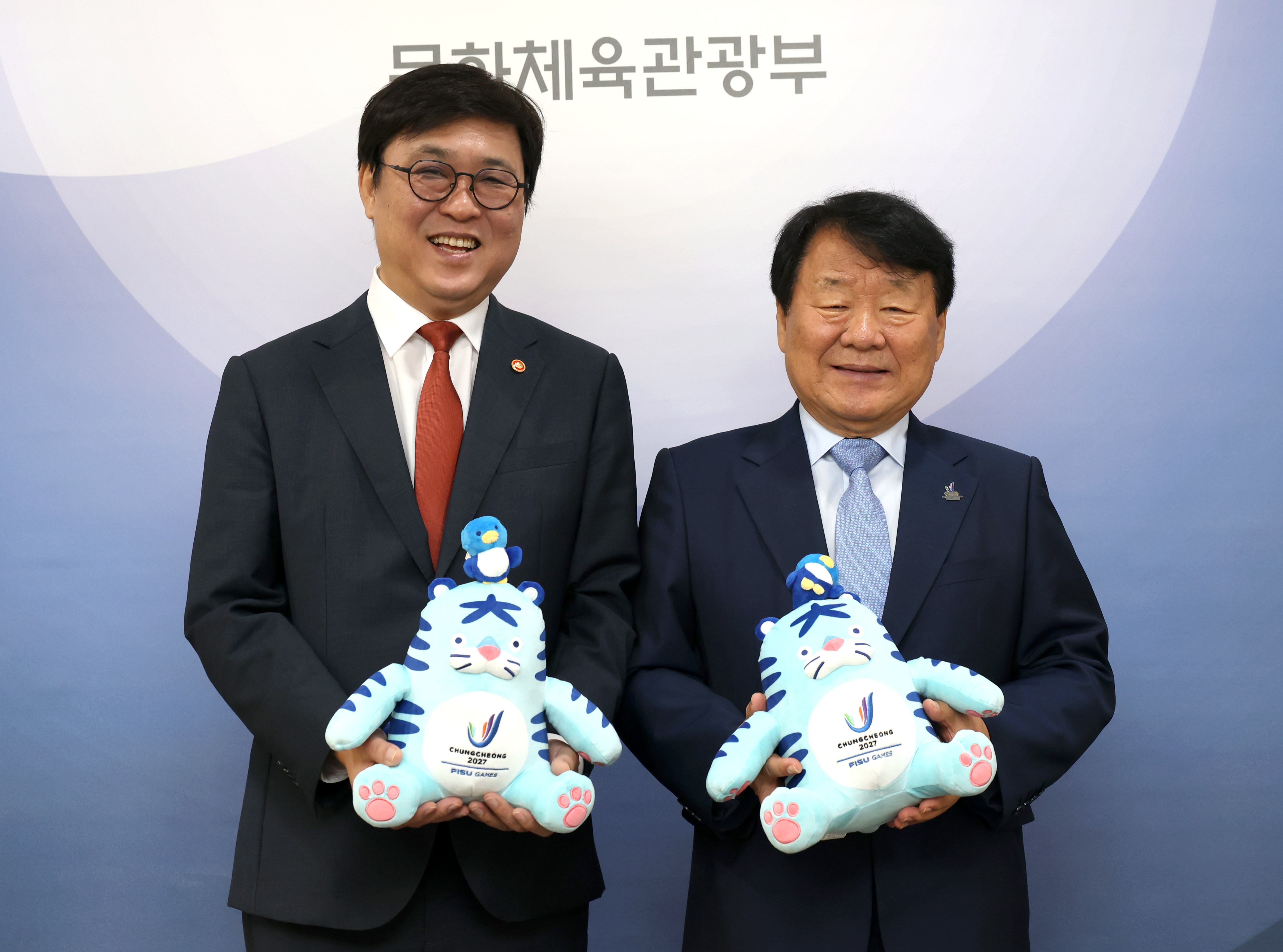 염홍철 전 대전시장, 2027 충청 유니버시아드 조직위원장 위촉
