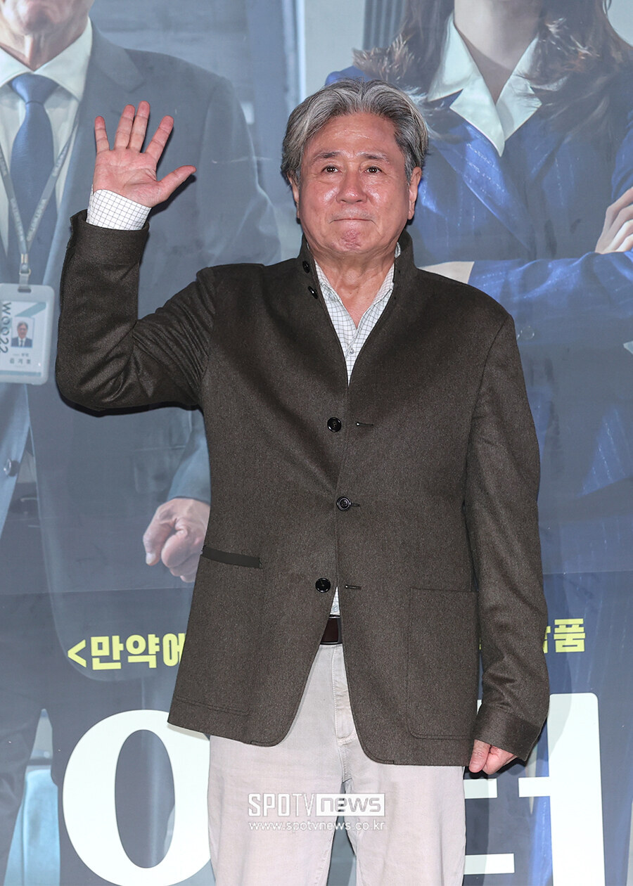 [포토S] 최민식, '실버 인턴입니다'