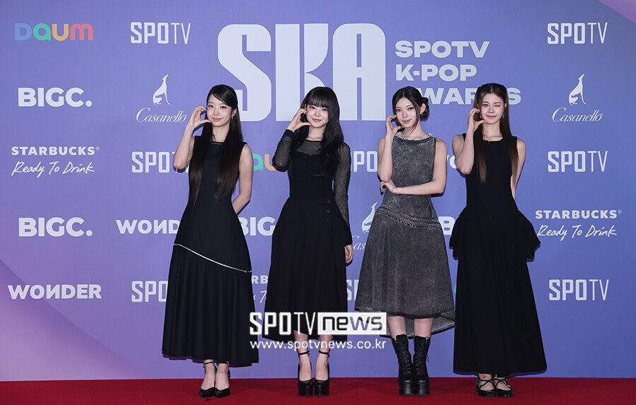 [포토S] 코스모시, '블랙 스완'