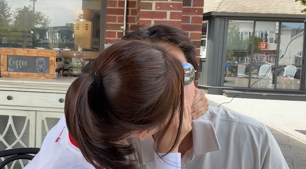 권상우♥손태영, 미국에서 생일 맞아 길거리서 뽀뽀…결혼 19년차에도 '사랑꾼'