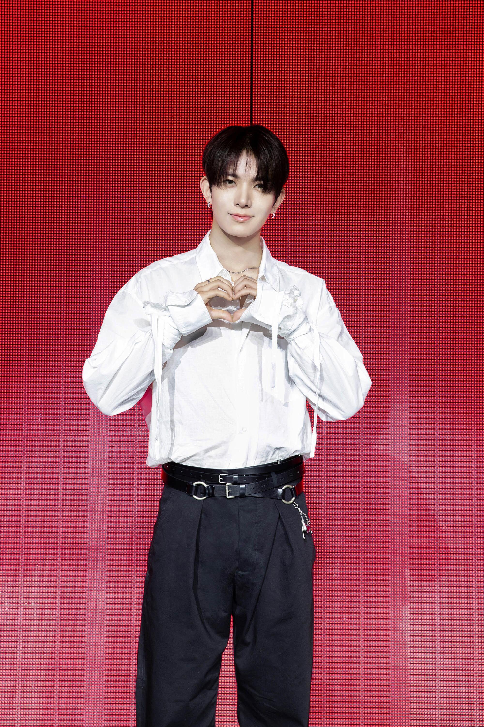 에반, 엔하이픈 '빌보드 200' 1위에 "자랑스러워" 솔직 답변