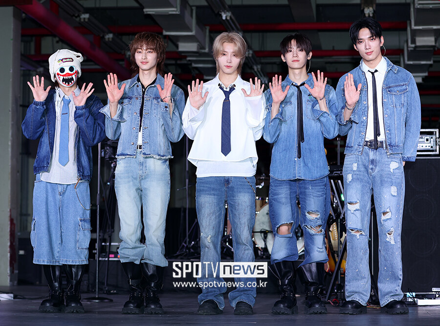[포토S] 하츠웨이브, '컴백합니다'