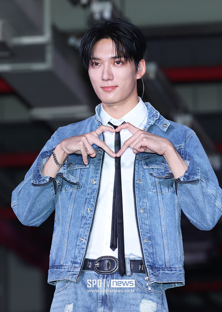 [포토S] 하츠웨이브 데인, '노래하는 베이시스트'