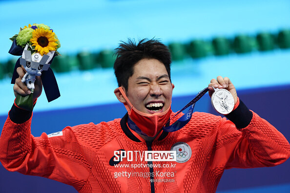 日 수영 에이스 '30km 도로에서 108km' 과속→결국 징역..."실력 생각하면 안타깝다" 수영위원장 발언 눈길