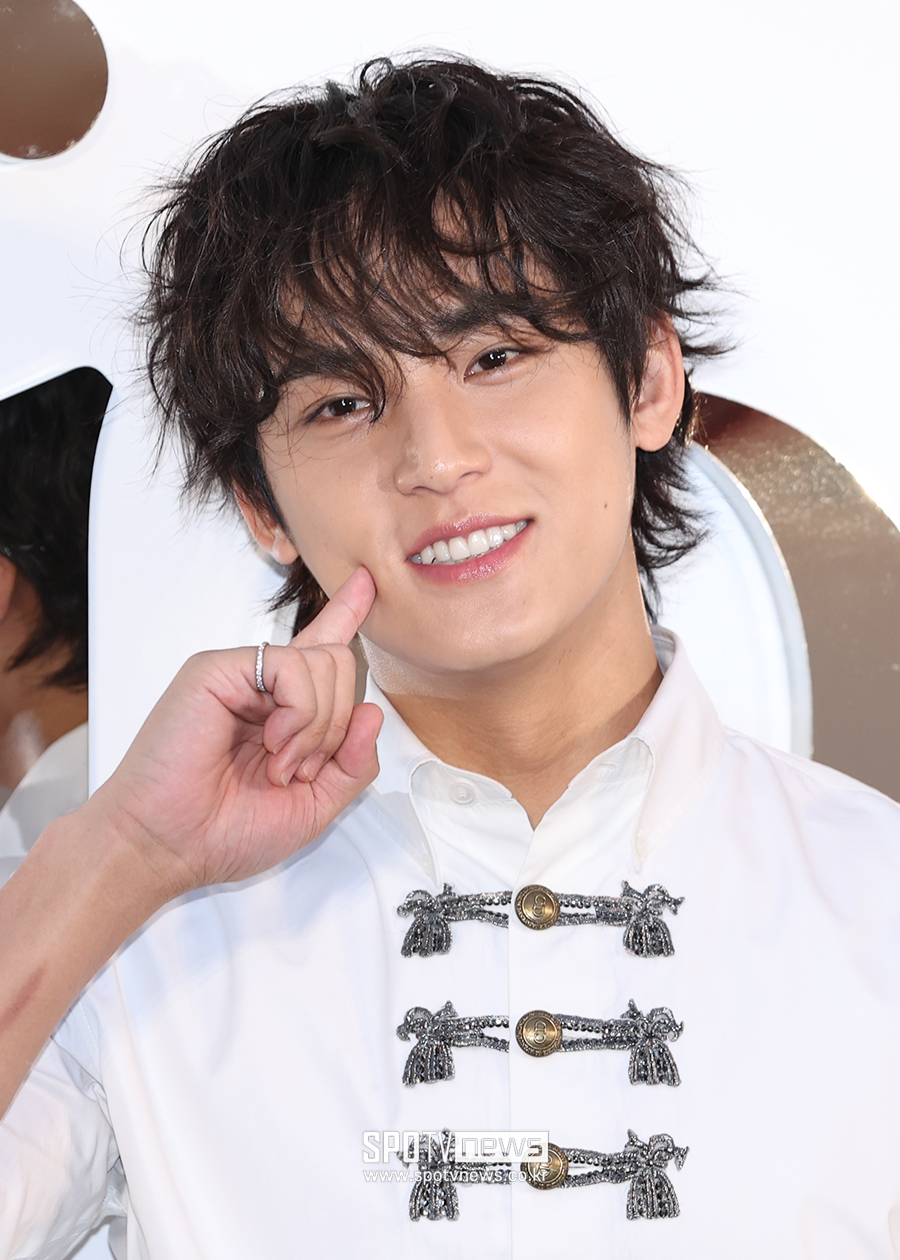 세븐틴 민규, 오늘(10일) 대체복무 시작…"돌아오면 또 예뻐해 줘"