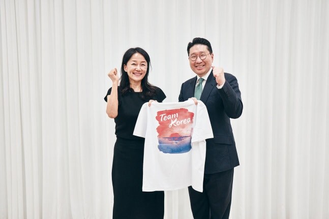 ▲ 국회 문화체육관광위원회 이재정 위원장(왼쪽)과 이상현 단장. ⓒ대한사이클연맹