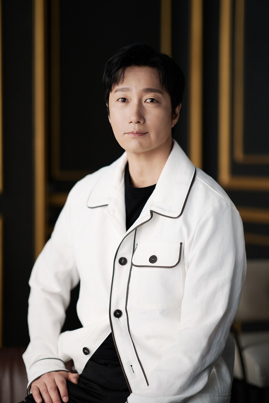 '암살자들' 박해일 "훤칠한 이민호, 다 내려놓고 왔다…웃어주면 기운 샘솟아"[인터뷰①]