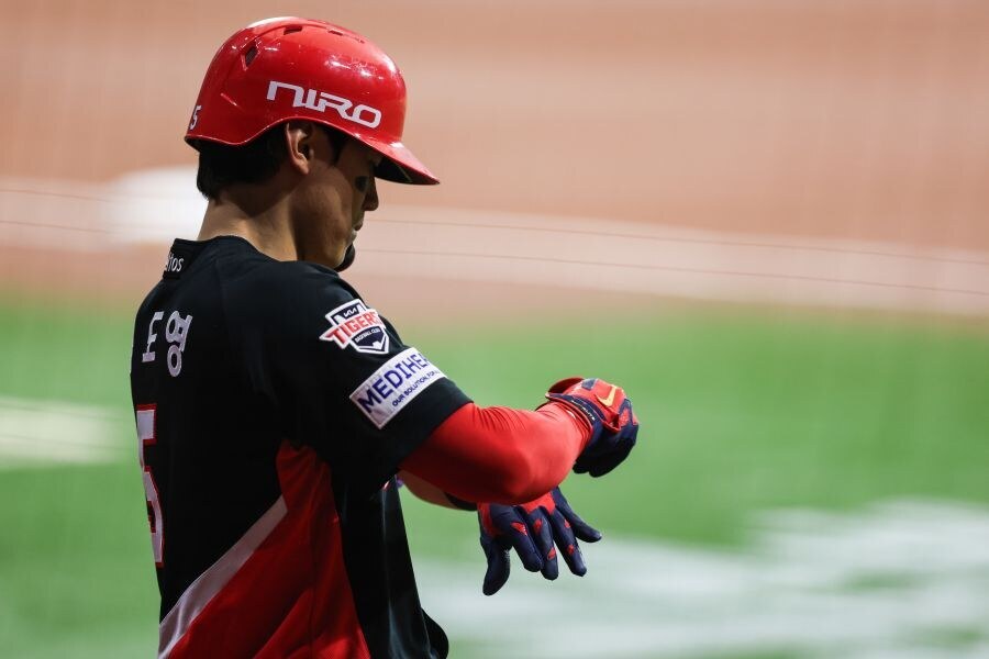 "김도영 괜찮다고 하더라" 이범호 안도와 안타까움의 한숨… 복귀는 "본인 생각 들어보겠다"