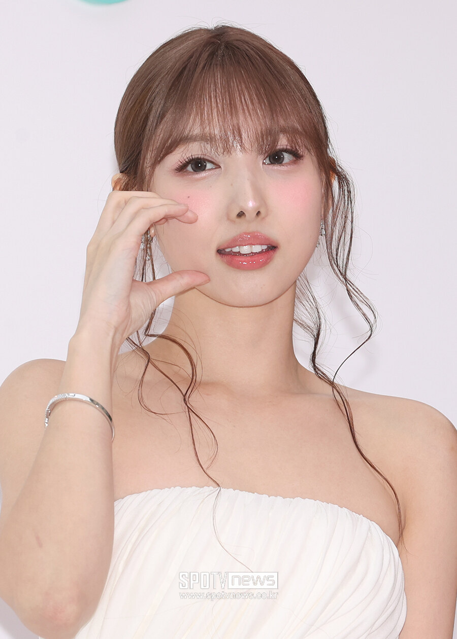 [포토S] 트와이스 나연, '깜찍 토끼'