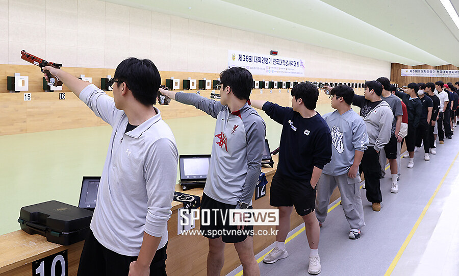 [포토S] 제38회 대학연맹기 전국대학생사격대회, '차분하게 조준'