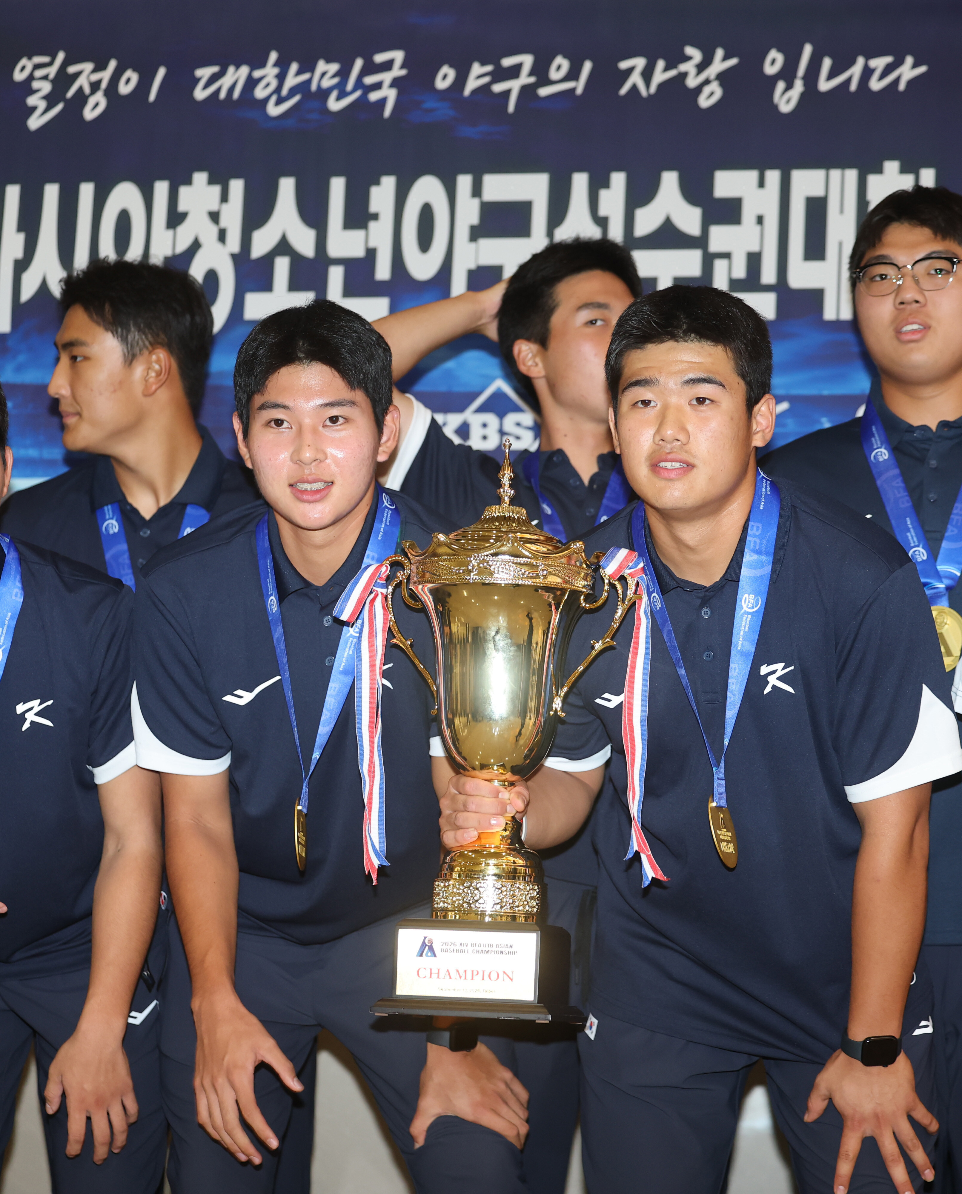 ▲ 제14회 세계청소년야구선수권 대회에서 8년 만에 한국을 우승으로 이끈 하현승과 애리조나 다이아몬드백스 엄준상 ⓒ연합뉴스