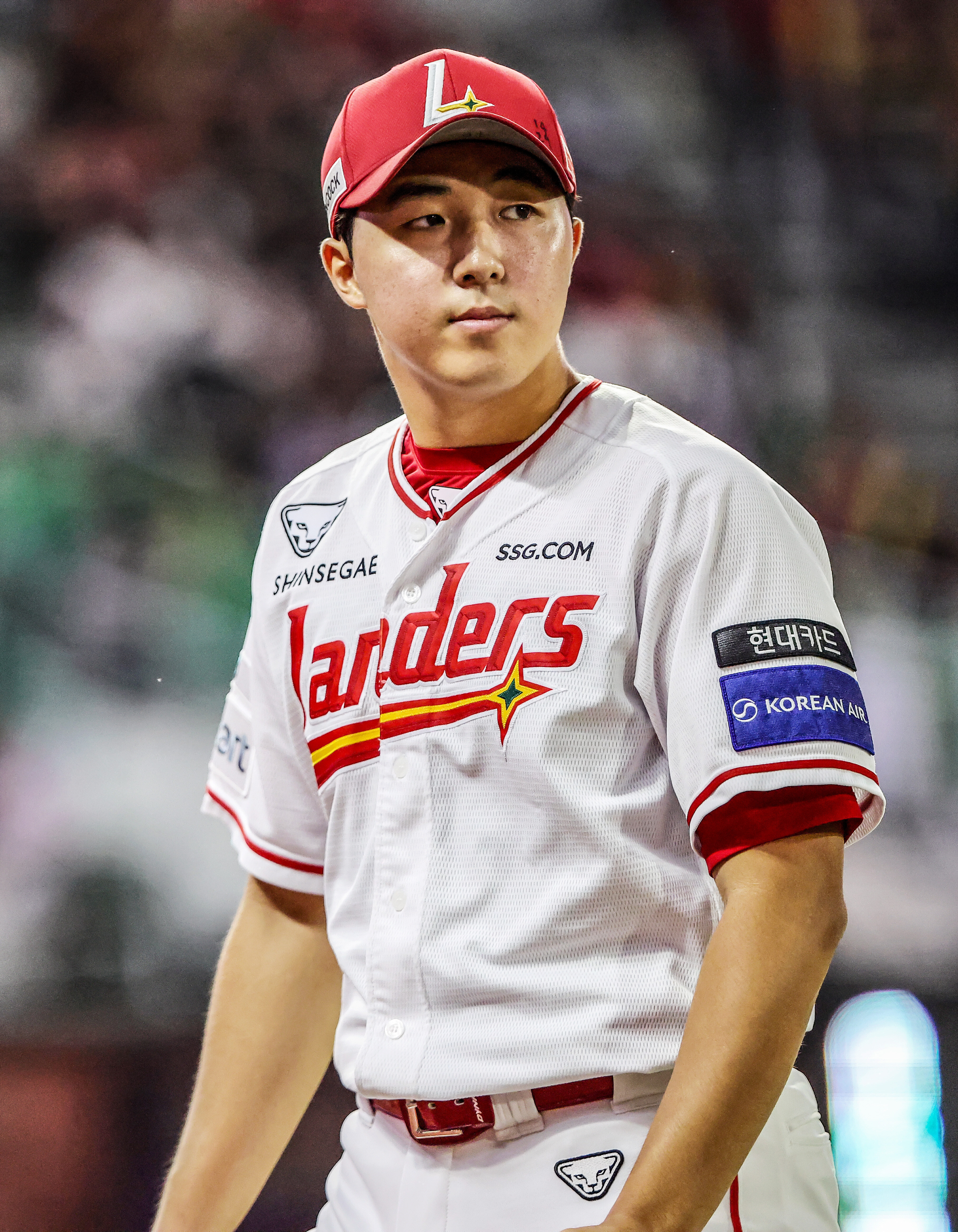 '3실책 자멸' KIA 이길 자격 없었다…김민준 7승+고명준 10호포! SSG, 고춧가루 제대로 뿌렸다 [인천 게임노트]