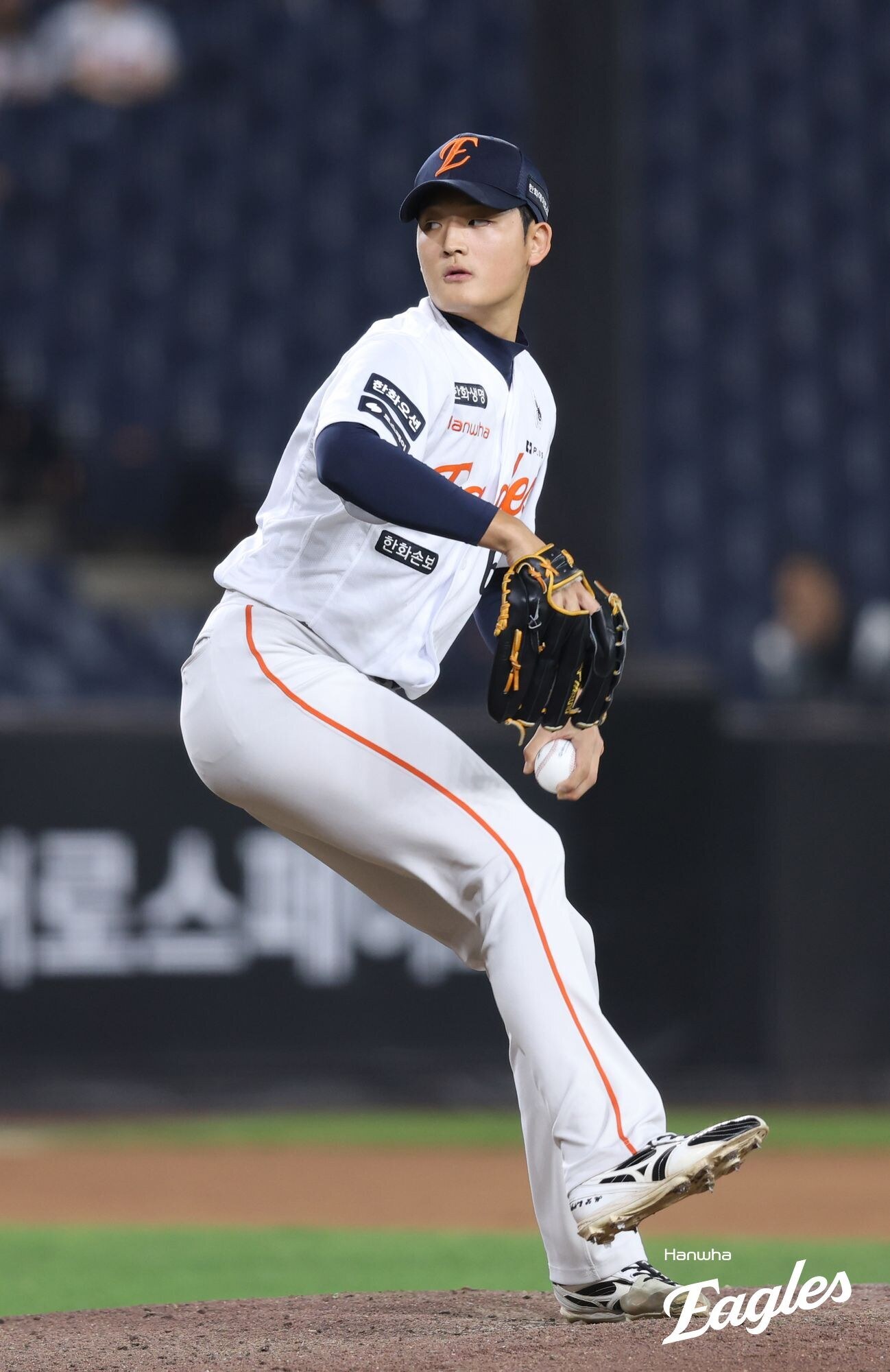 "내용이 썩" 한화 19세 루키 ERA 10.06 추락에 한숨, 1군에 살아남기엔 아직인가