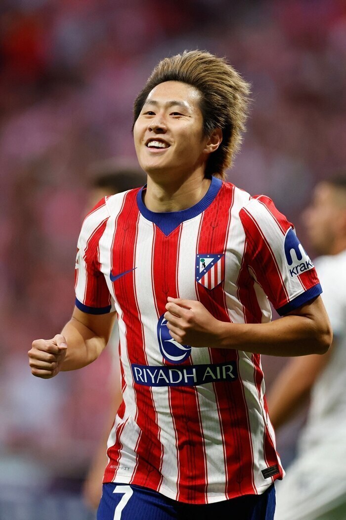 ▲ 아틀레티코 마드리드가 오사수나를 4-0으로 눌러버린 밤, 이강인은 승리 주연을 넘어 다가올 레알 마드리드전 선발 자리를 예약하는 강한 메시지를 던졌다. ⓒ 연합뉴스/AFP