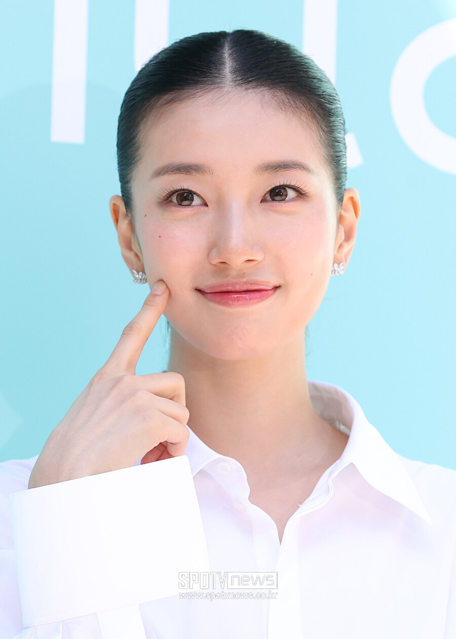 [포토S] 수지, '사랑스러운 볼 콕'