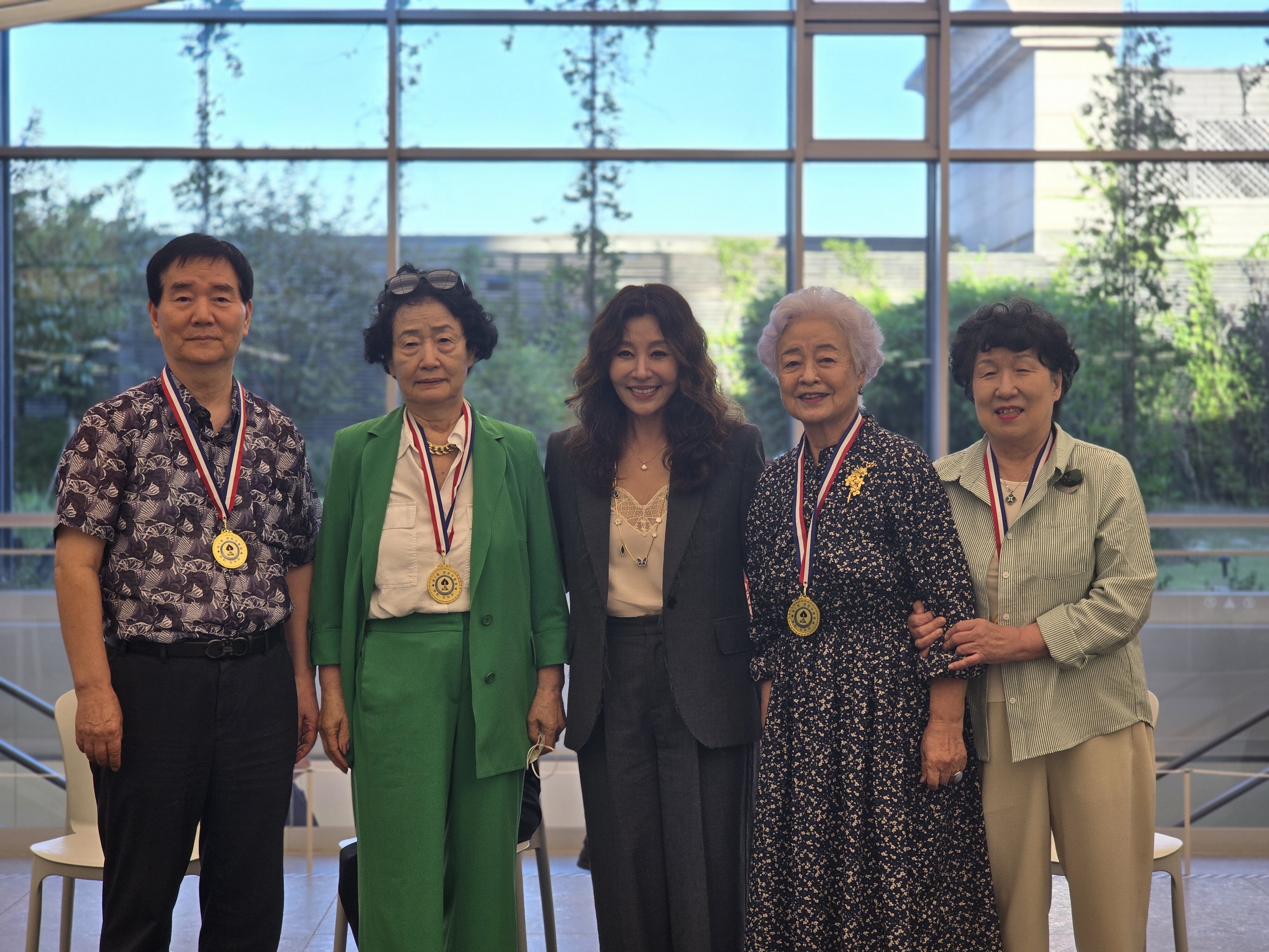 86세 최고령 참가자가 1위…배우 최명길도 빠져든 '브리지의 매력'