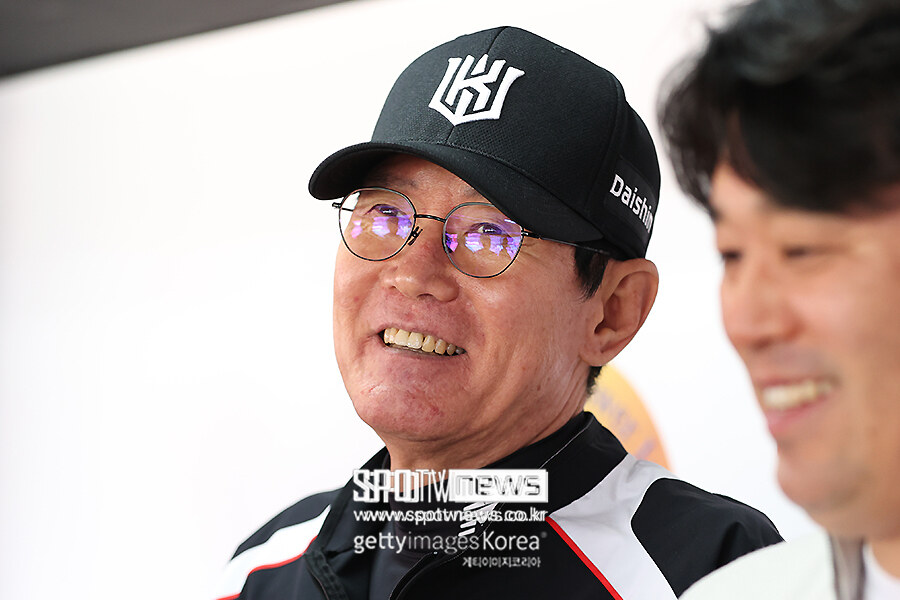 "아빌라, 라일리, 안우진…" 승승승승승승승, 지는 법을 잊었는데 이강철 감독 한숨 내쉰 이유
