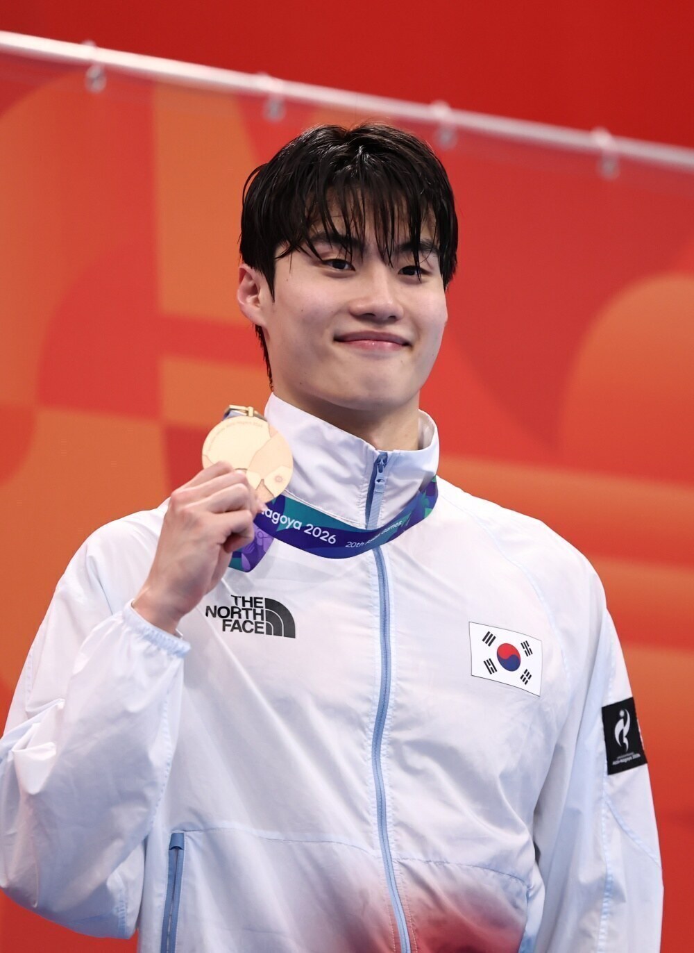 '韓 수영 간판' 황선우 동메달에도 웃음 잃지 않았다 "영범이와 동반자, 라이벌로 성장하고파"