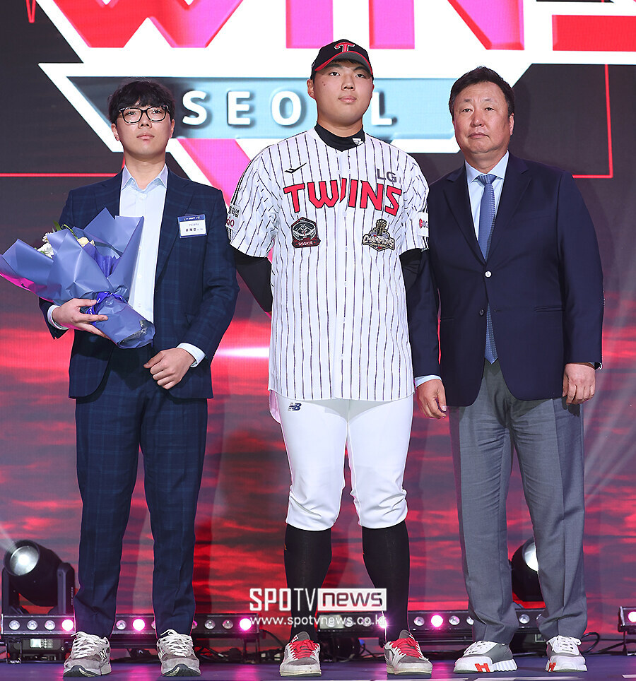 [포토S] LG 지명된 윤예성, '기대하세요'