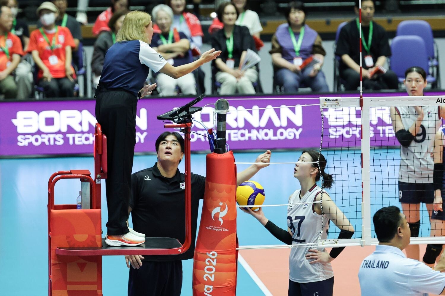 ▲ 김연경을 앞세워 황금시대를 달린 한국 여자배구 대표팀은 아시안게임 2회 대회 연속 노메달로 과제를 남겼다 ⓒ연합뉴스