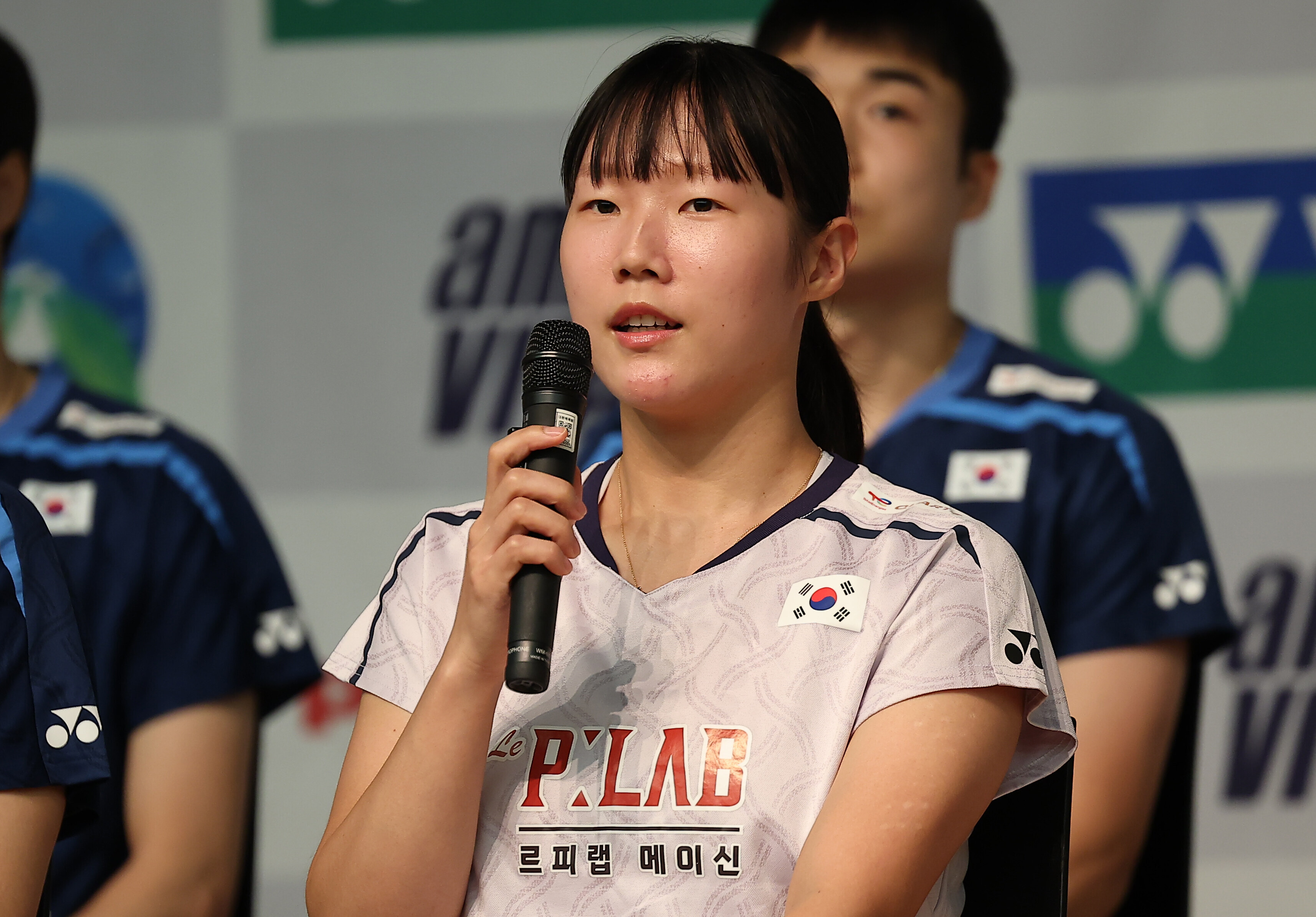 “정말 미안하고, 만회할 기회 줬으면” 韓 여자 배드민턴 복식 간판 백하나의 간절함 통했다…완벽한 생일상 선물한 언니&동료